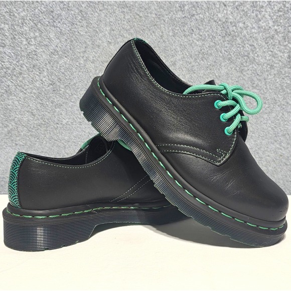Dr. Martens Other - Dr. Martens 1461 Black/Green Leather Lace-Up Shoes Green Laces